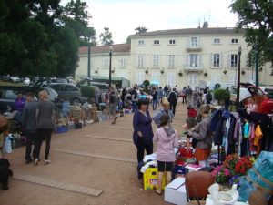 vide grenier chateau du mollard